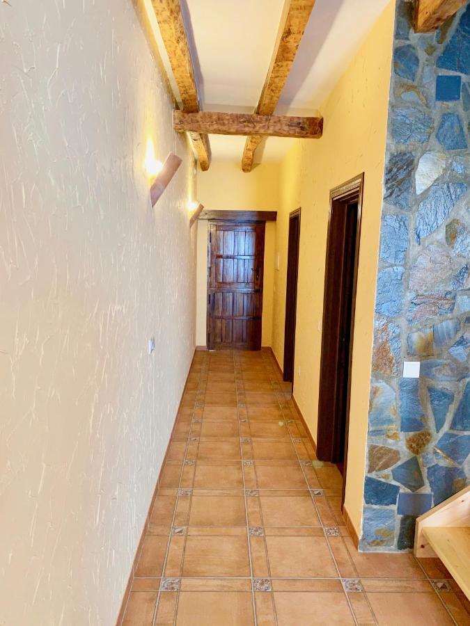 La Parada De Jimena-Casa Rustica Rodeada De Bodegas En Rueda Exterior foto
